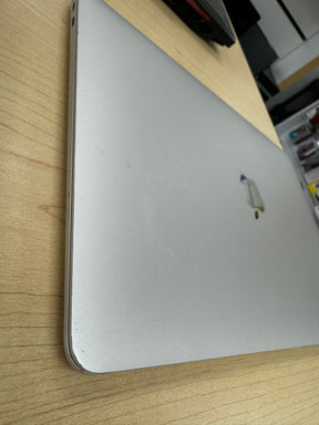 Macbook Air 13" Retina 1.5TB 16GB RAM Powerful